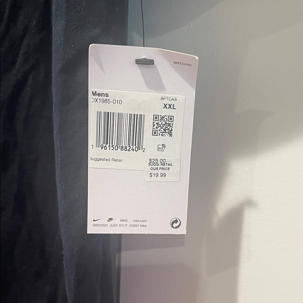 Nike Men's Black Tee with White Logo - Picture 3 of 5